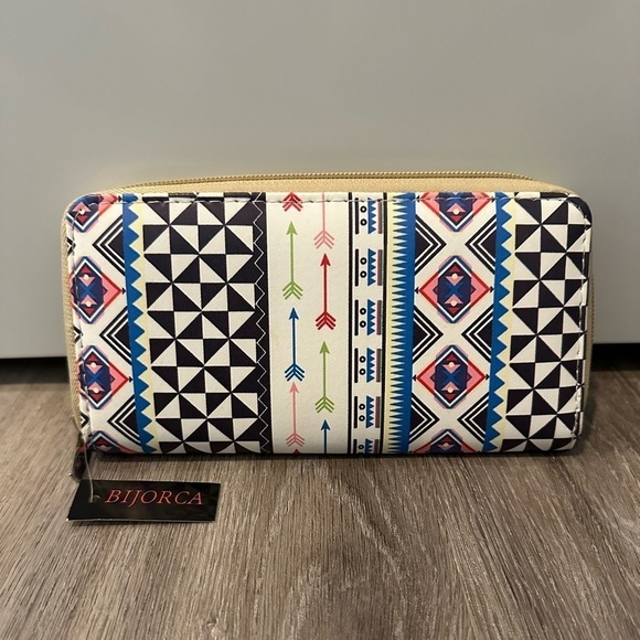 NWT Women’s Bijorca Wallet - Picture 1 of 4